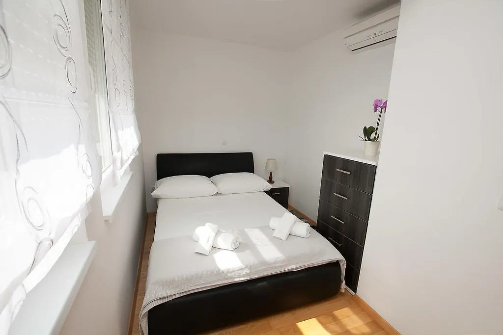Apartment Marty Zadar 0*,  Croatia